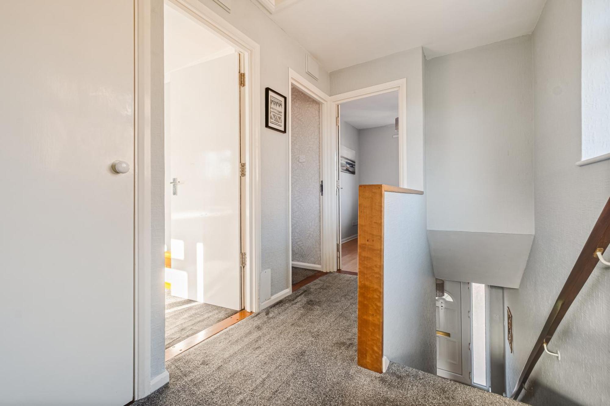 Comfy And Freshly Redecorated Home By Our Home Short Stays Close To Town Centre With Free Parking Bedford Bagian luar foto