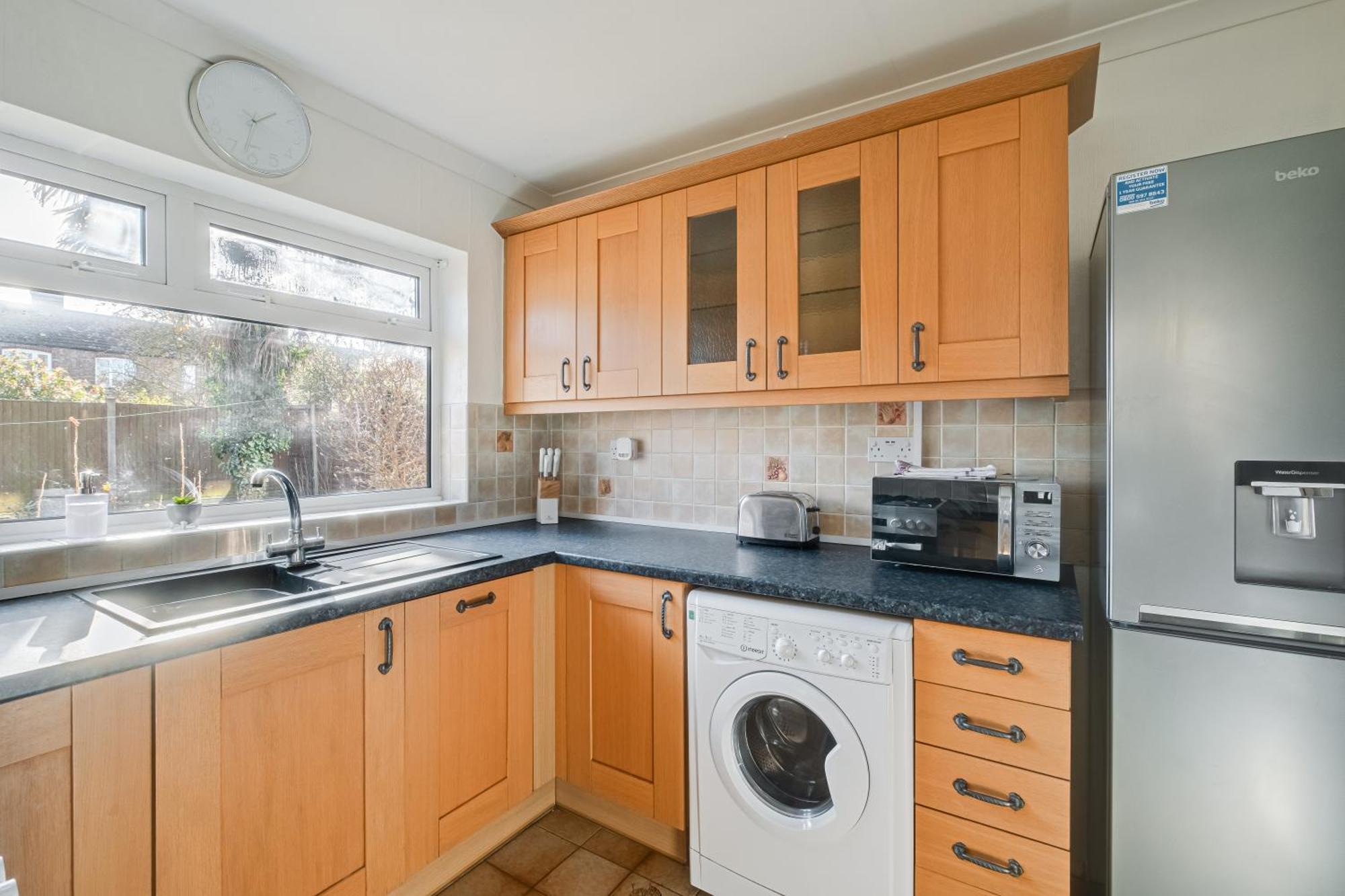 Comfy And Freshly Redecorated Home By Our Home Short Stays Close To Town Centre With Free Parking Bedford Bagian luar foto
